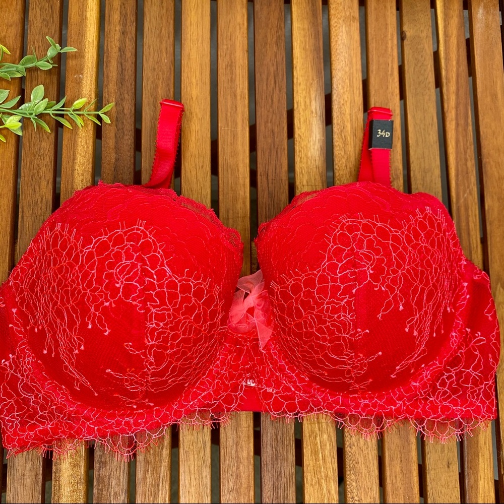 Victoria’s Secret Dream Angels Demi Lined Lace 34D